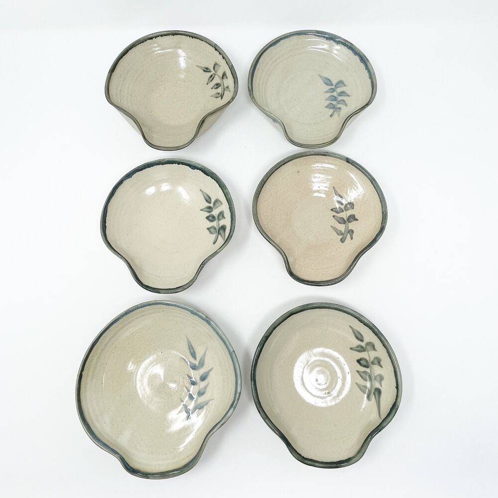 Studio Art J. Thorpe Pottery Dishes Set of 6 Shell Shape Flat‎ Asian Primitive